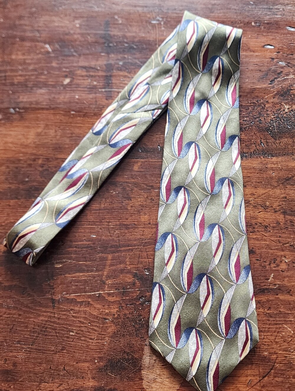 Vintage NWT 1997 Silk Necktie Imported Italy Made In USA Green Pattern Geometric